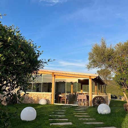 Agriturismo Lu Stabbiacciu アリエントゥ エクステリア 写真