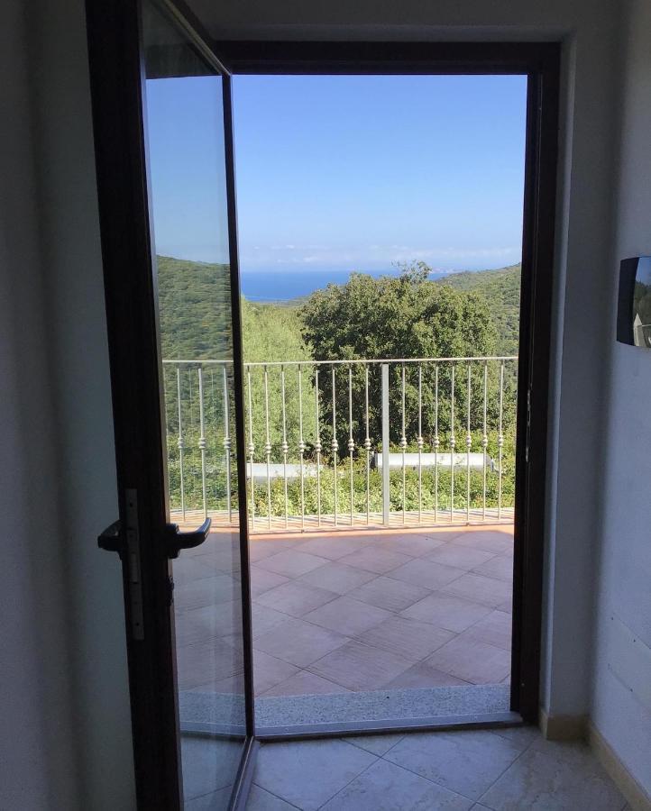 Agriturismo Lu Stabbiacciu アリエントゥ エクステリア 写真