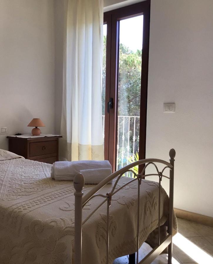 Agriturismo Lu Stabbiacciu アリエントゥ エクステリア 写真