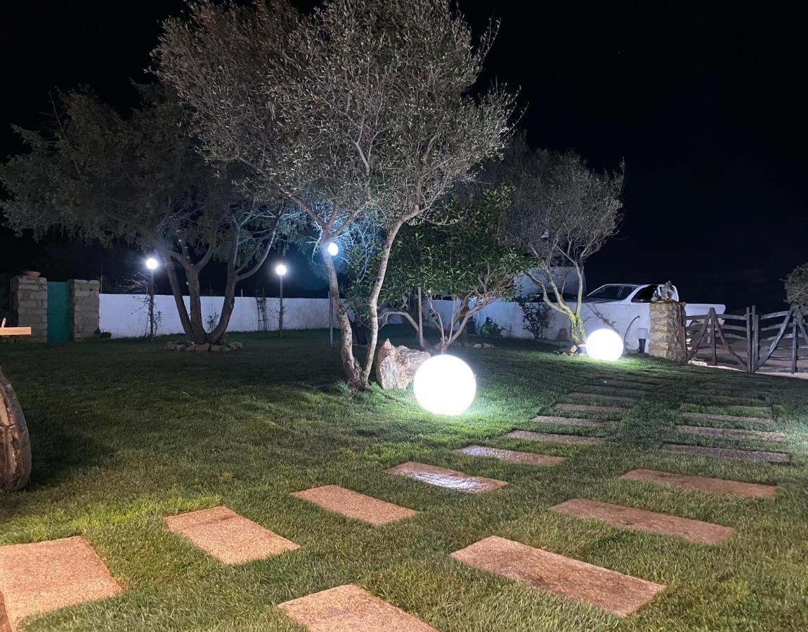 Agriturismo Lu Stabbiacciu アリエントゥ エクステリア 写真